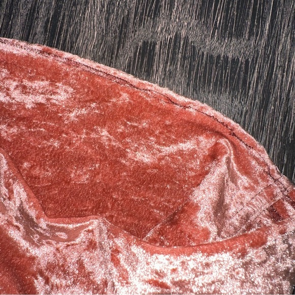 Lululemon Wunder Lounge High-Rise Tight 28" *Crushed Velvet in Soft Cranberry, 4 - Picture 6 of 13